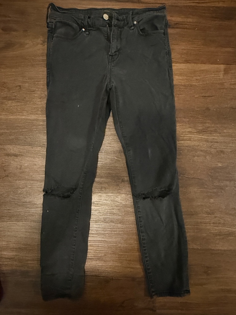Abercrombie & Fitch Black Skinny Jeans with Knee Rips